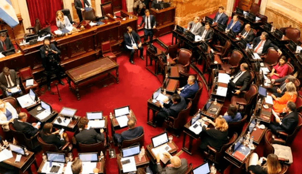 Con la ausencia de Cristina el Senado convirtió en Ley el acuerdo con el FMI