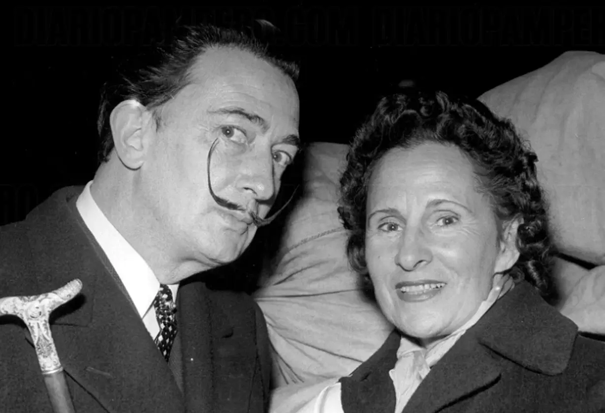 gala_dali