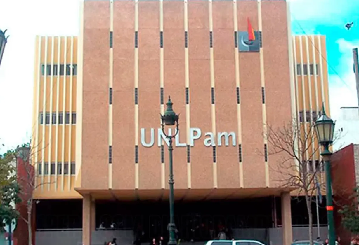 unlpam_milei