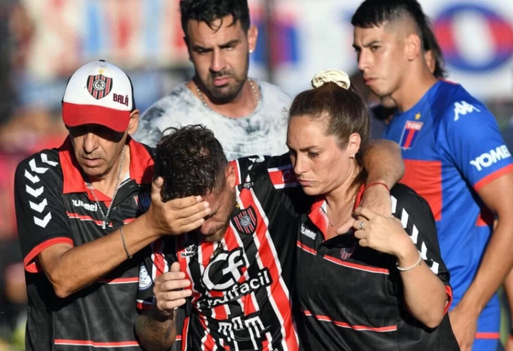 Agresión suspende clásico entre Tigre y Chacarita en Copa Argentina