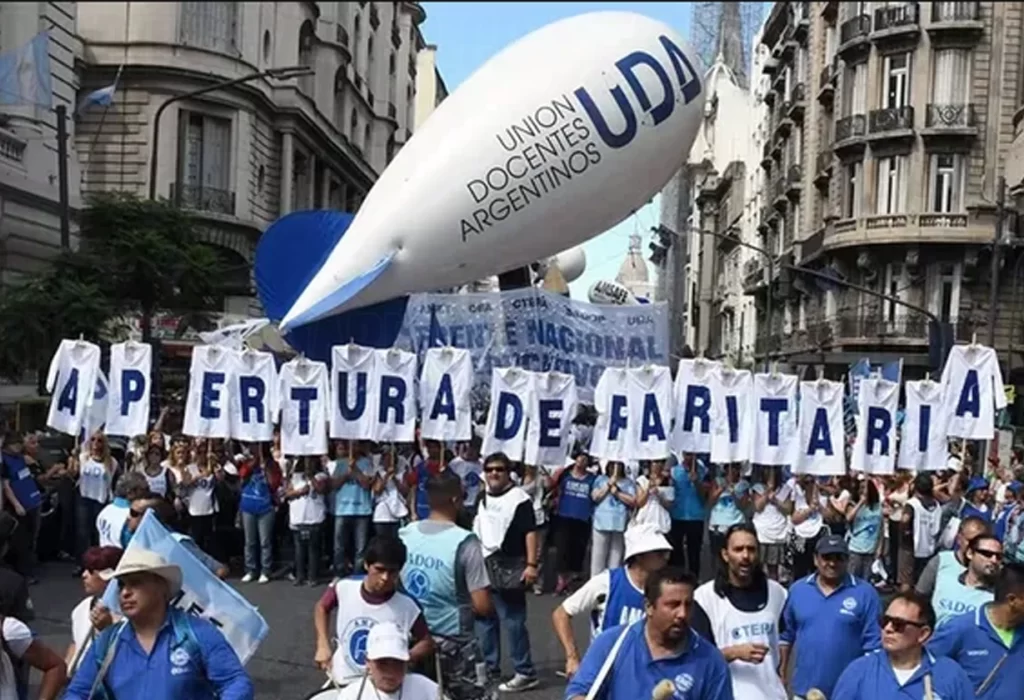 Peligra el Inicio del Ciclo Lectivo por Falta de Acuerdo en Paritarias Docentes