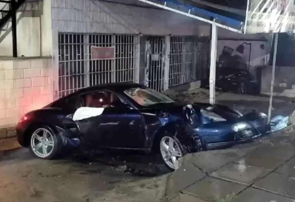 Empleados de un taller toman “prestado” el Porsche de un cliente y lo chocan