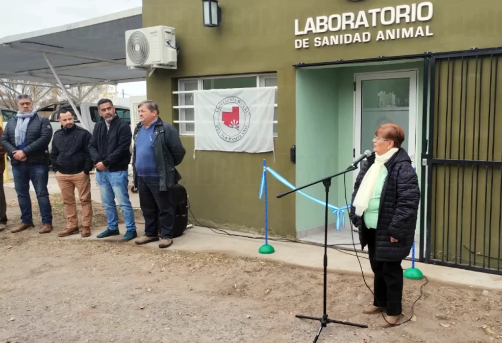 Inaugurado Laboratorio de Sanidad Animal en La Adela