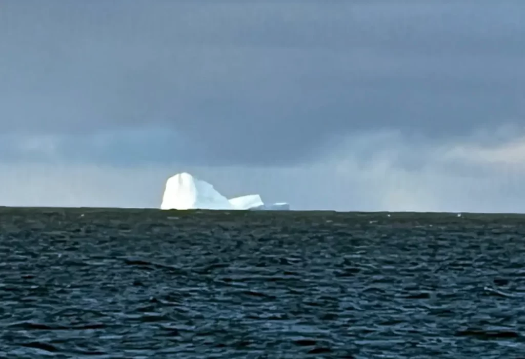 Descubren un iceberg cerca de Ushuaia y activan alerta para navegantes