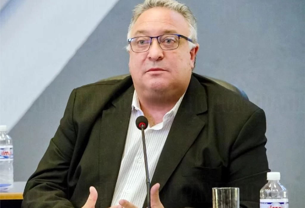 Comerciantes Logran Importante Aumento Salarial del 13,5%