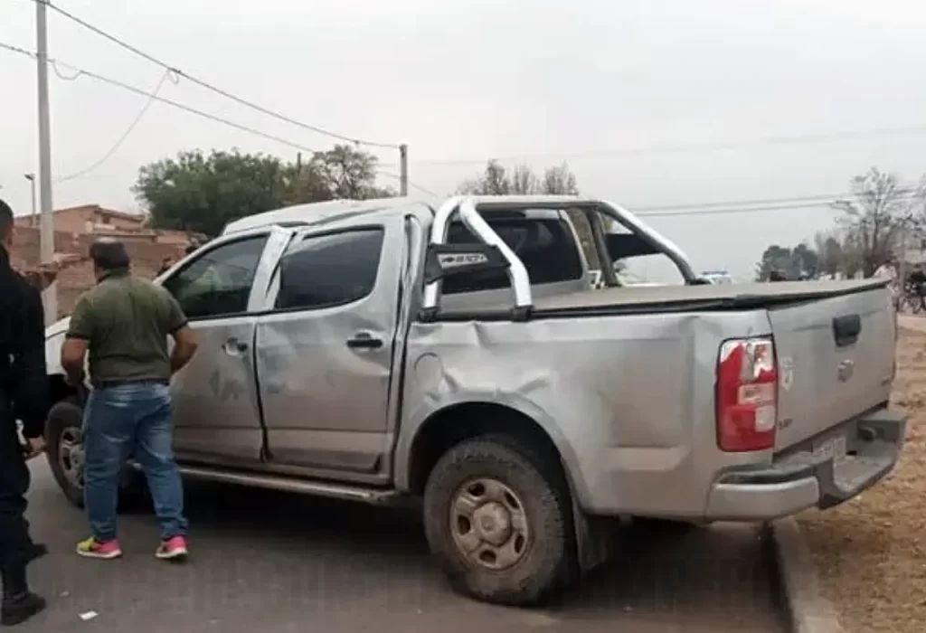 Accidente en Santa Rosa: Conductor Hospitalizado tras Vuelco en la Avenida Stieben