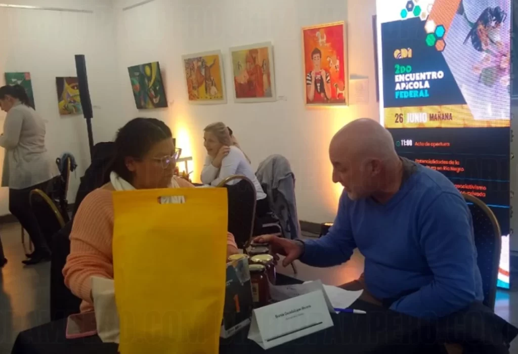 La Apicultura Pampeana se Destaca en el 2° Encuentro Federal del Sector