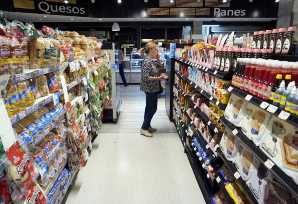 Caída del Consumo en Supermercados y Autoservicios en Argentina