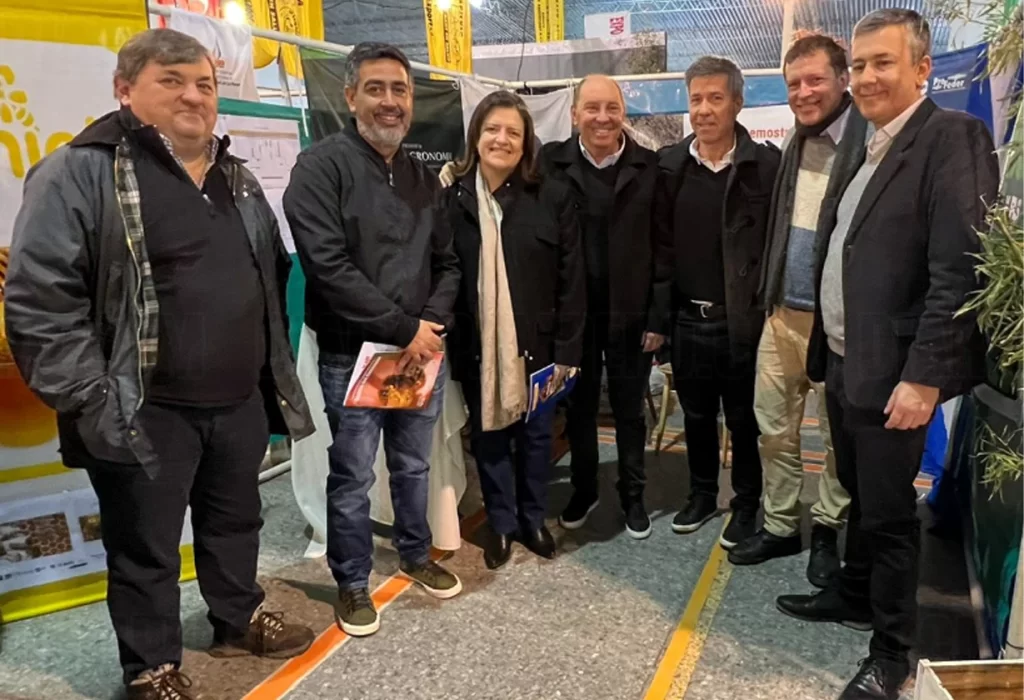 La Expo Apícola de Doblas consolida su éxito en su 27ª edición