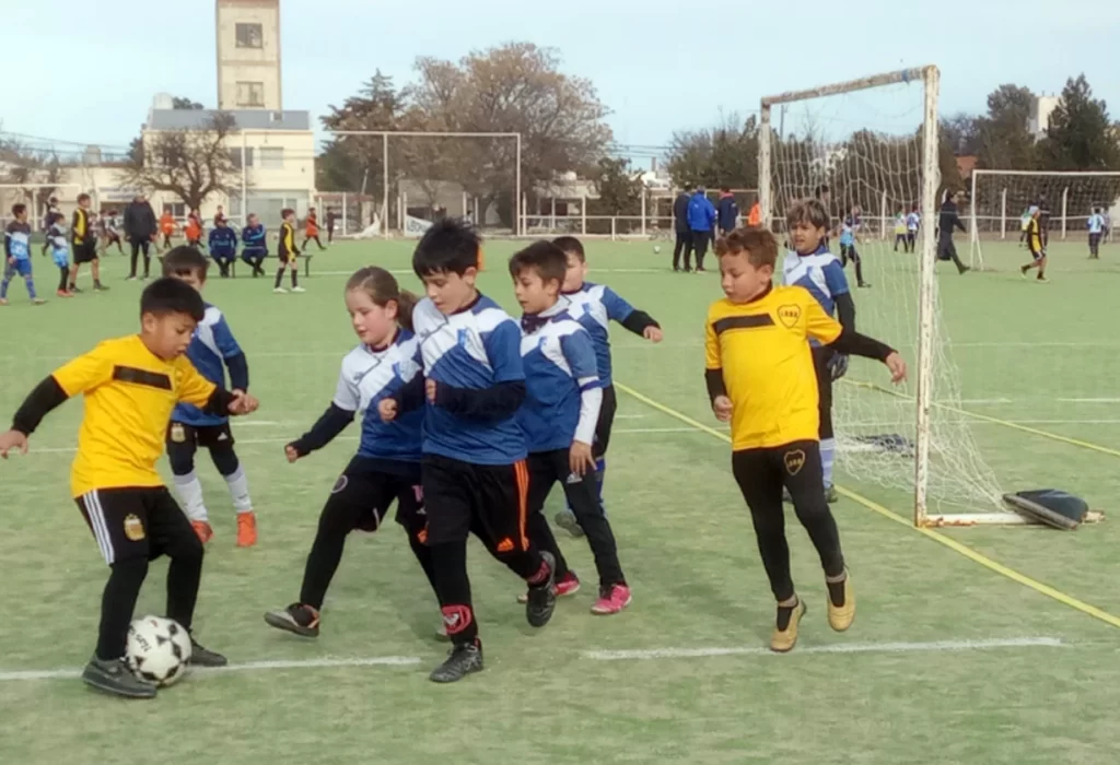 Doble jornada en el Torneo «Entre Barrios» de fútbol infantil
