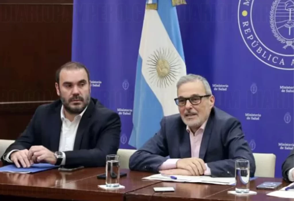Ministros de Salud se reúnen para coordinar la prevención del dengue