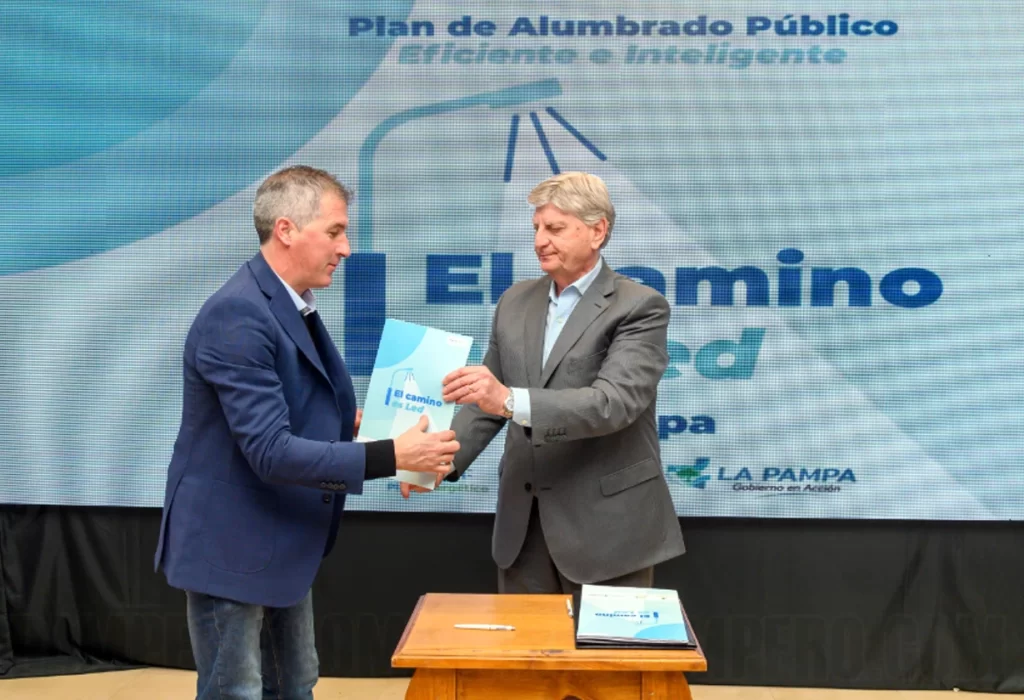 Ziliotto anunció que el Gobierno construirá un nuevo Parque Fotovoltaico