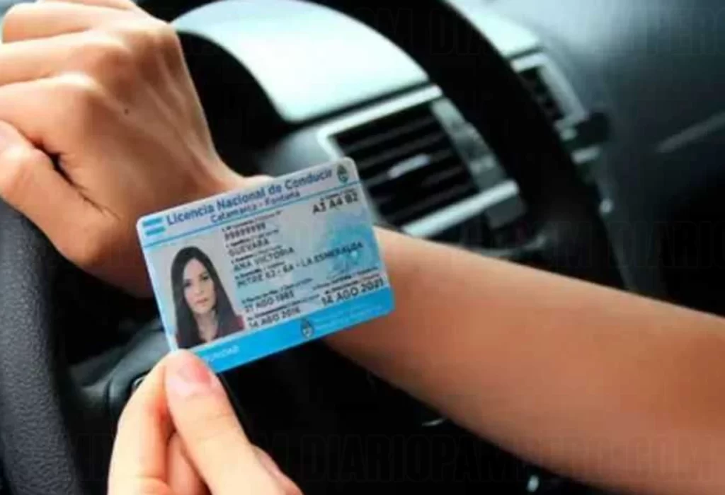 Propuesta de Licencias de Conducir Sin Vencimiento Genera Debate en Argentina