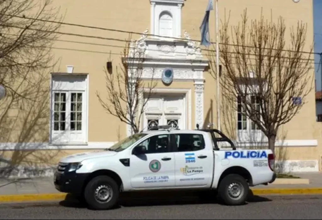 Ingeniero Luiggi: joven detenido por apuñalar a su padrastro