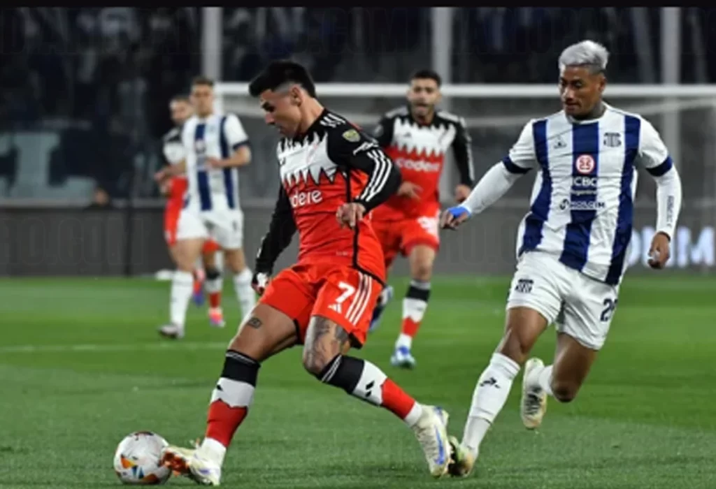 River se impuso 1-0 ante Talleres