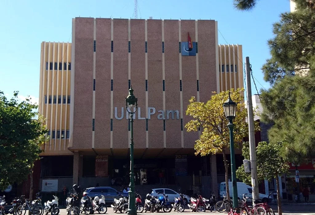 Presupuesto 2025: el Gobierno asigna la mitad de los fondos solicitados por las universidades