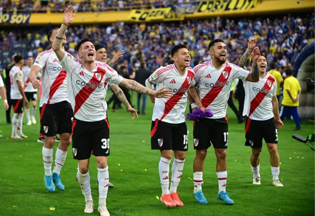 River recibe a Colo Colo en busca de un lugar en las semifinales de la Copa Libertadores