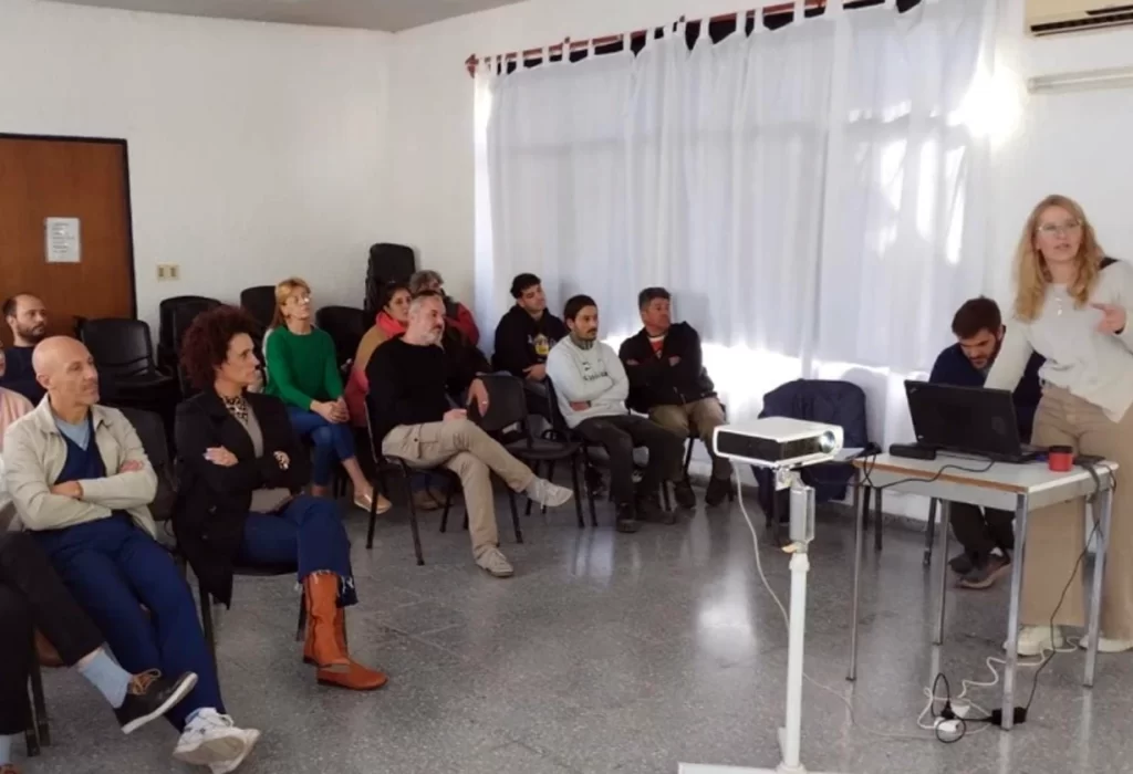 Jornada de Prevención del Dengue en Castex y Embajador Martini