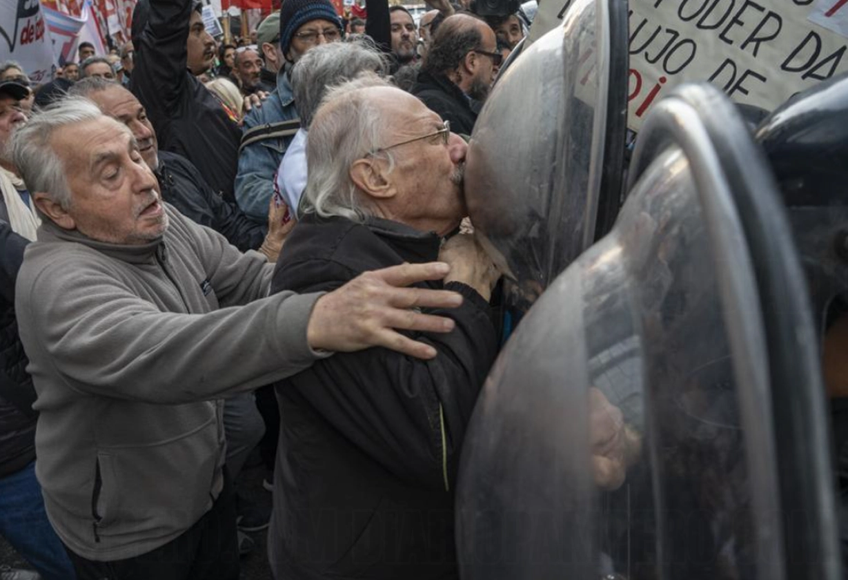 jubilados_represion4