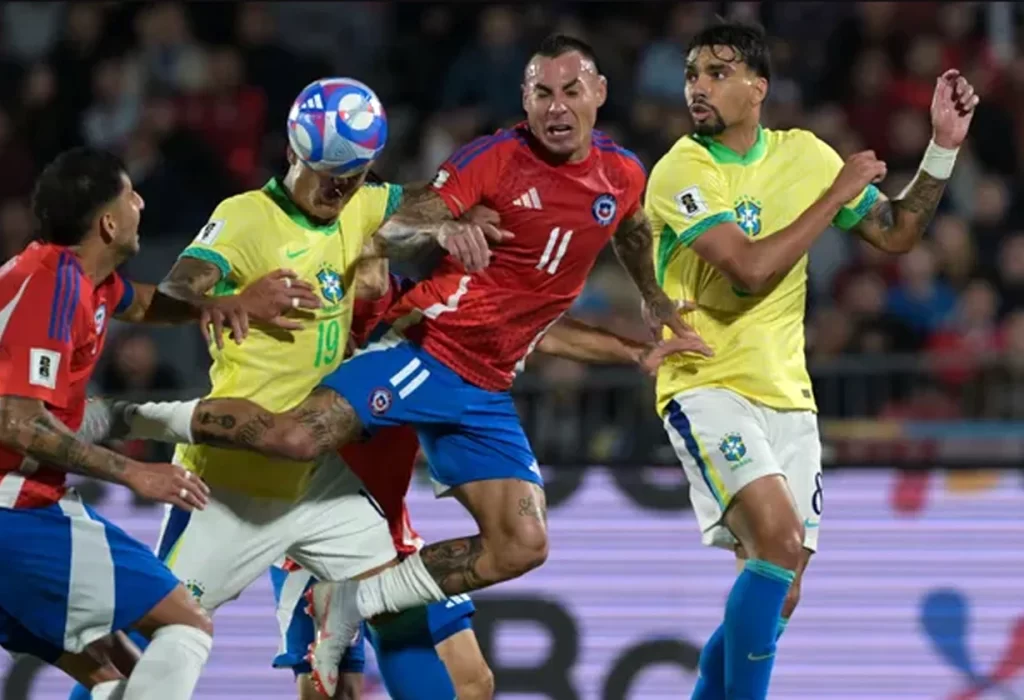 Brasil dio vuelta el resultado en el final y complicó a Chile en las Eliminatorias