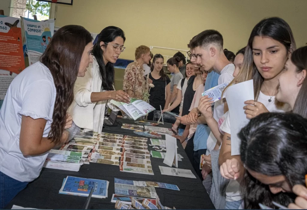 Estudiantes del sur provincial participaron en la Expo Carreras en Acha