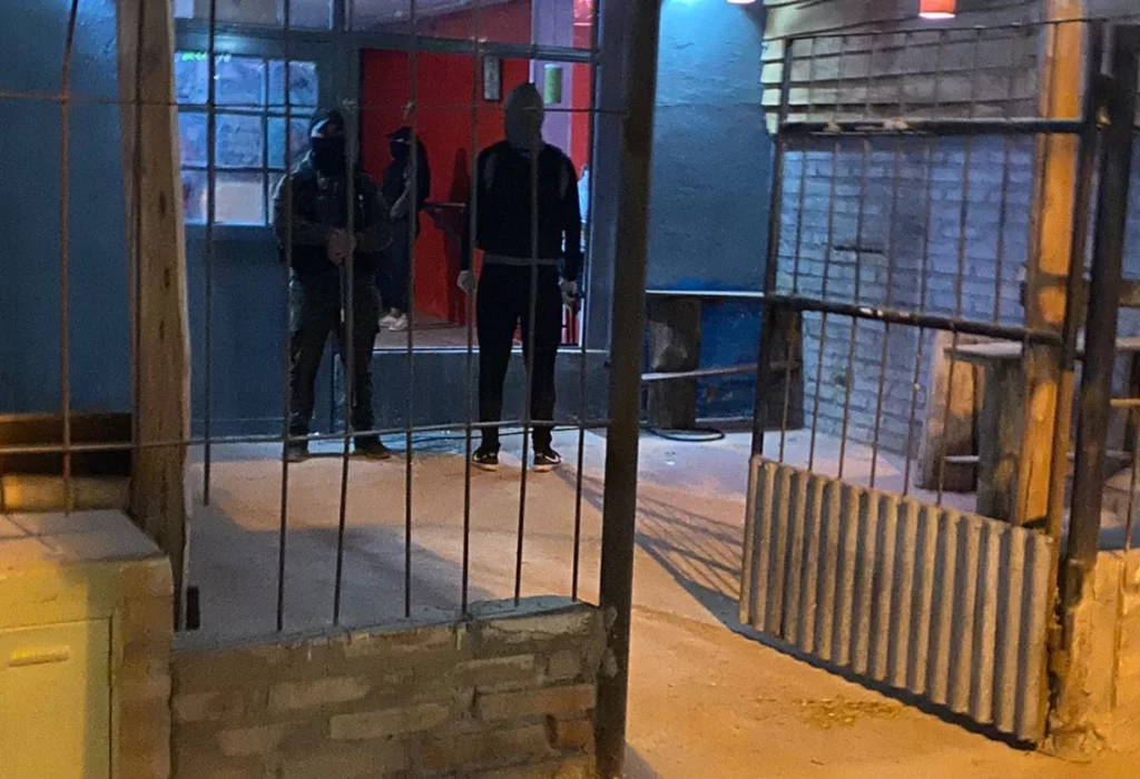 Desbaratan boca de expendio de drogas en 25 de Mayo