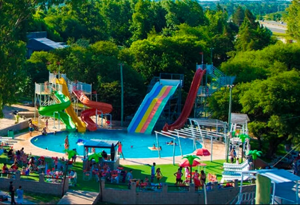 Tragedia en un viaje de egresados: una niña de 12 años se ahogó en un parque acuático en Córdoba