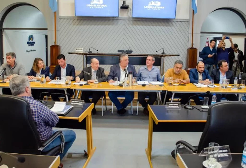 El ministro de Salud expone avances y desafíos en el presupuesto y la gestión sanitaria de La Pampa