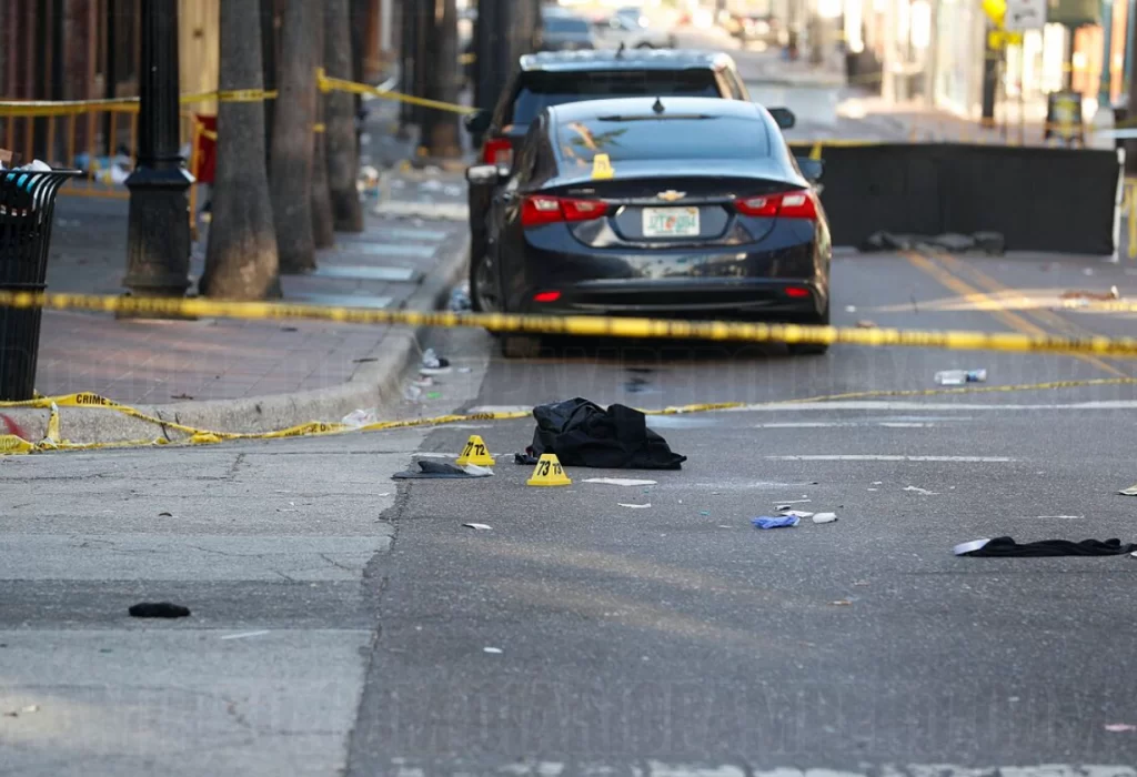 EEUU: Tiroteo en Halloween Deja Dos Muertos y Seis Heridos