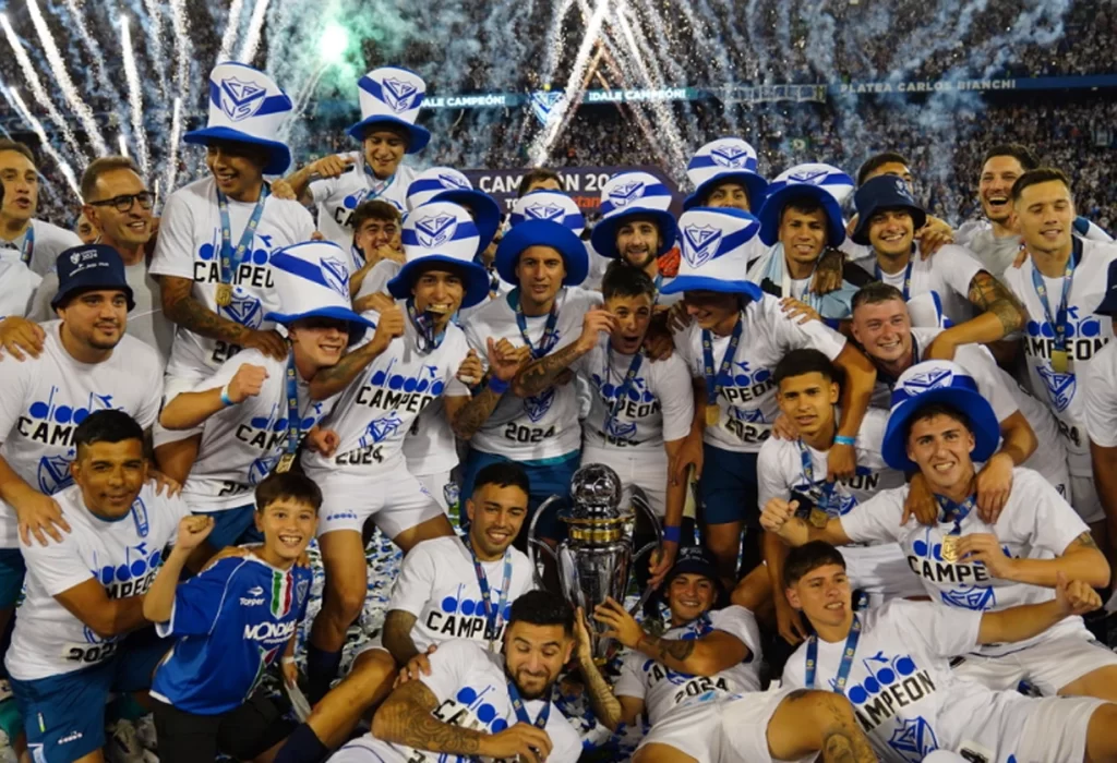 Vélez Sarsfield se consagra campeón de la Liga Profesional tras vencer a Huracán 2-0