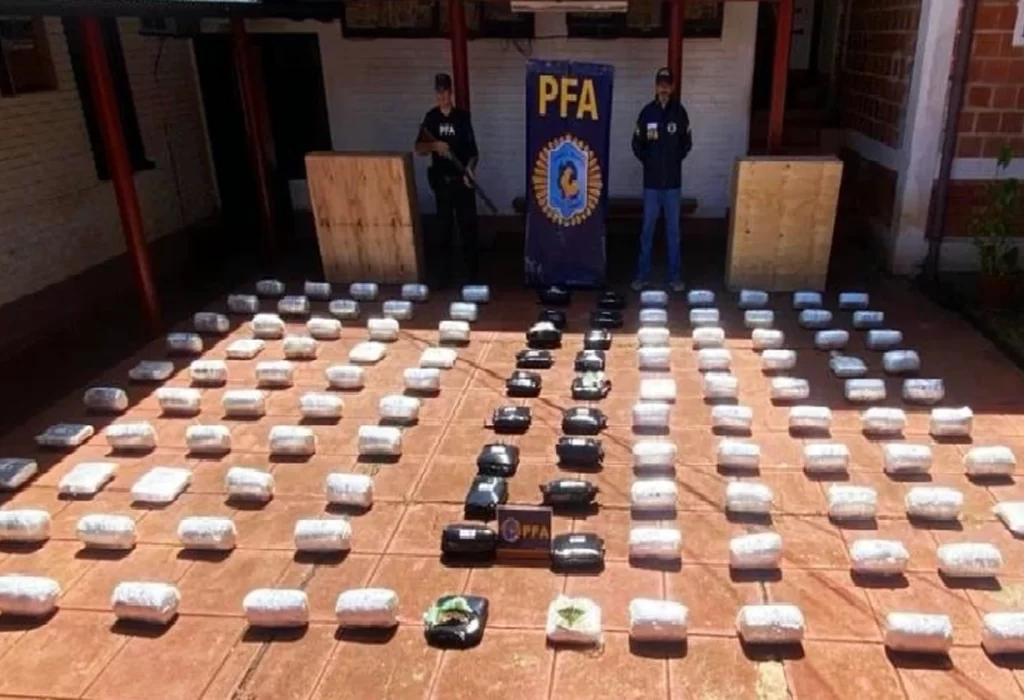 La Policía Federal incauta más de 128 kilos de marihuana ocultos en encomiendas en Misiones