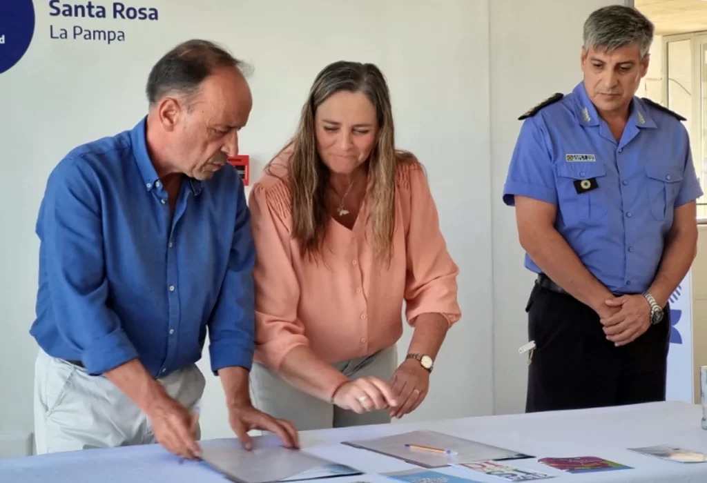 Ministerio de Seguridad y Secretaría de la Mujer firman acuerdo para abordar la violencia de género y otras problemáticas sociales