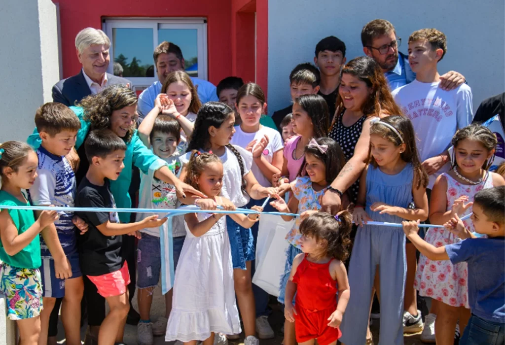 Ziliotto impulsa viviendas inclusivas y entrega 19 hogares en Quemú Quemú