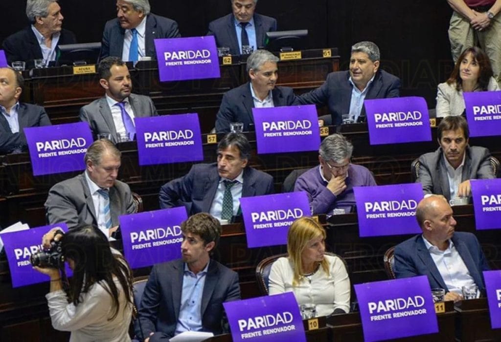 «Basta de tonterías»: La Libertad Avanza busca derogar la paridad de género
