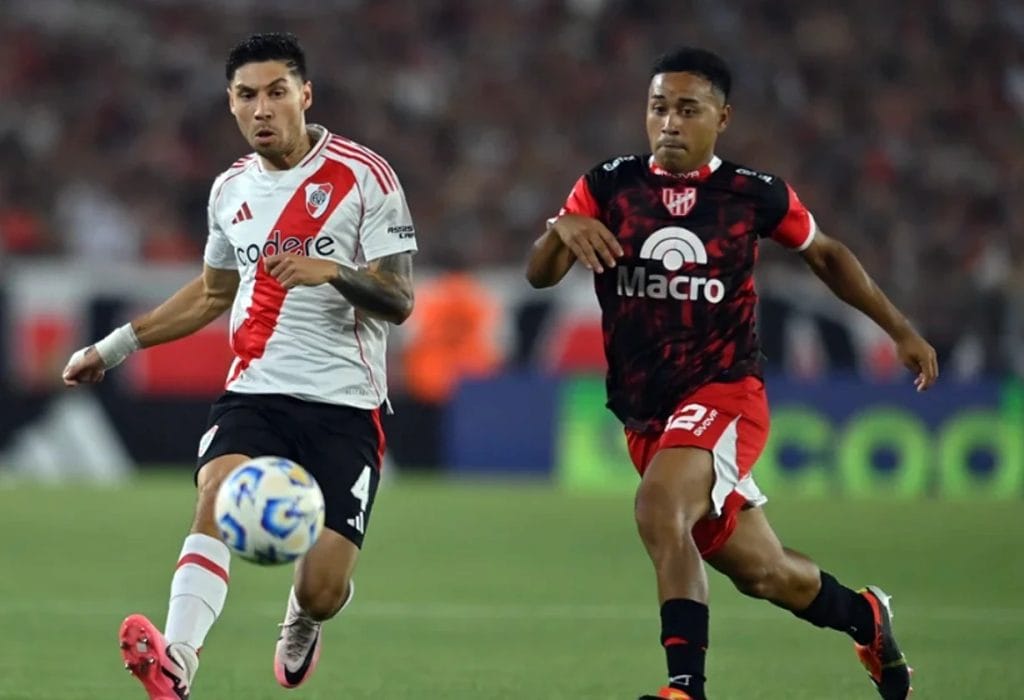 River logra victoria agónica ante Instituto