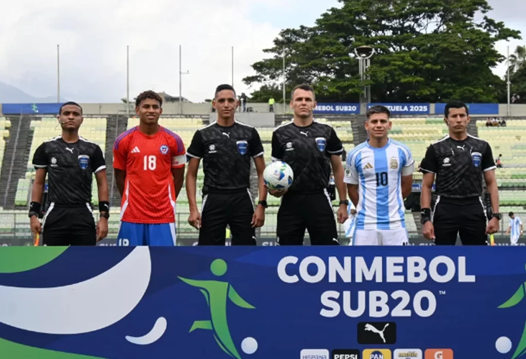 Argentina Sub 20 vence a Chile 2-1 en el Sudamericano: un inicio con victoria