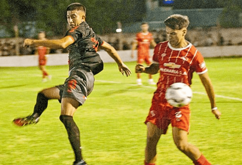 Arranque de Liga Pampeana: Independiente y Costa igualaron 1-1 en un duelo intenso