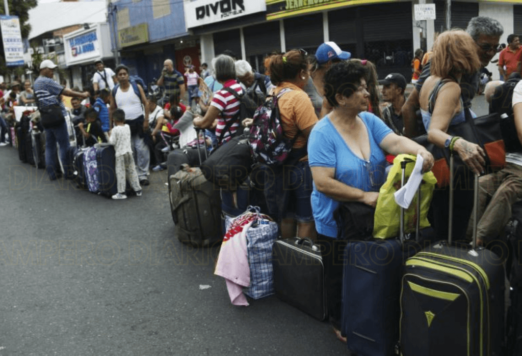 Perú recibe primer vuelo con 34 deportados desde Estados Unidos