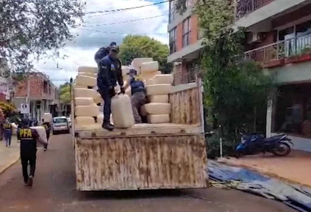 Operativo en Misiones: Secuestran seis toneladas de marihuana en un cargamento camuflado