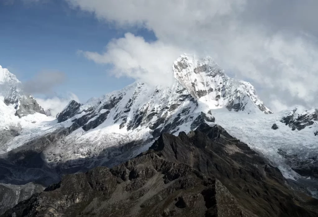 Las montañas podrían albergar grandes reservas de hidrógeno natural