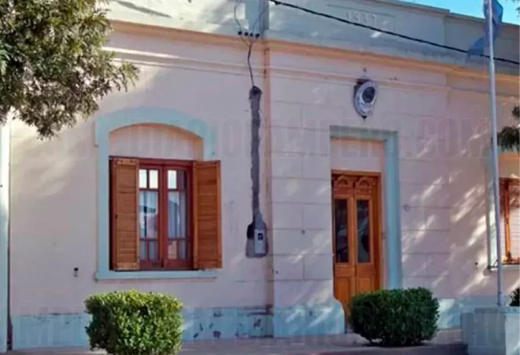 Roban una motocicleta en El Parque de la Prehistoria: recuperación y detención