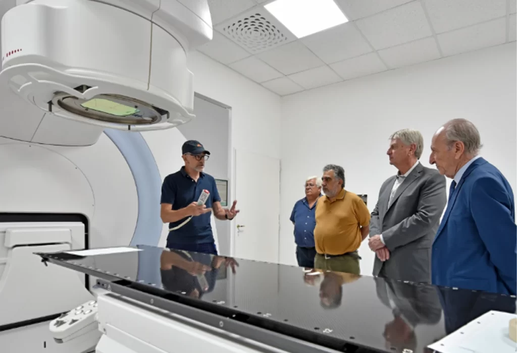 Instalan equipos de alta tecnología en el Centro Oncológico de La Pampa