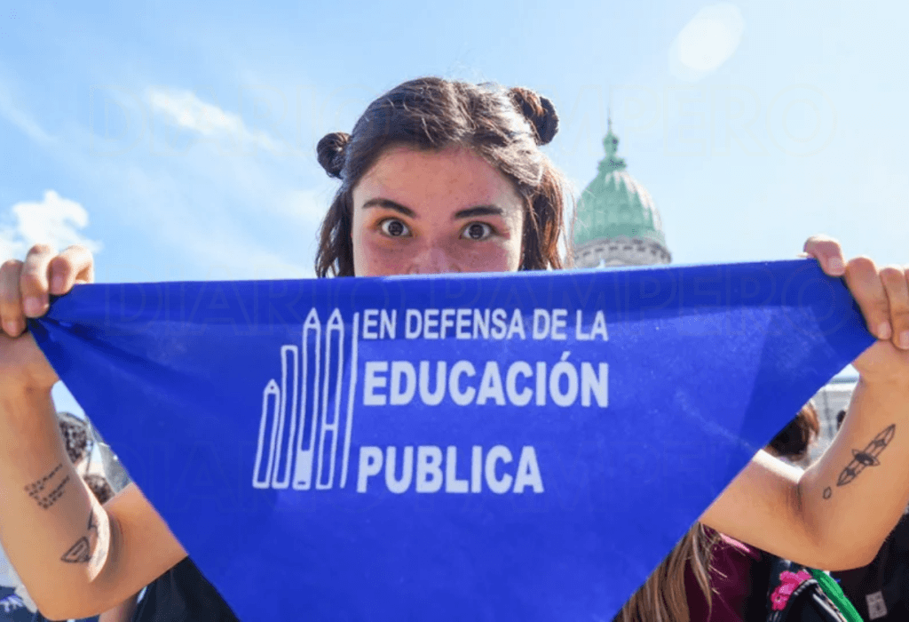 Universidades públicas convocan a paro por salarios y falta de fondos