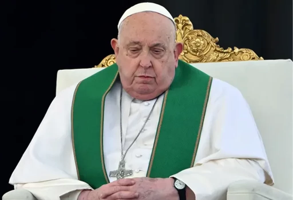 Preocupación en el Vaticano: el papa Francisco sufrió nuevas crisis respiratorias
