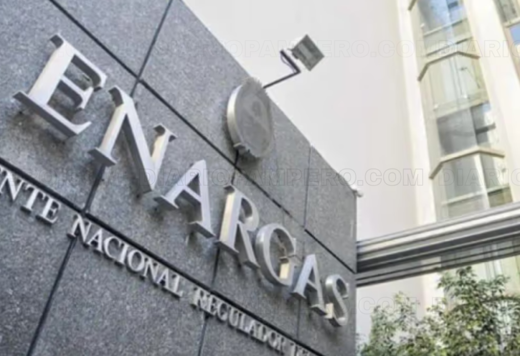Quinta baja en el Gobierno: Casares renuncia al ENARGAS