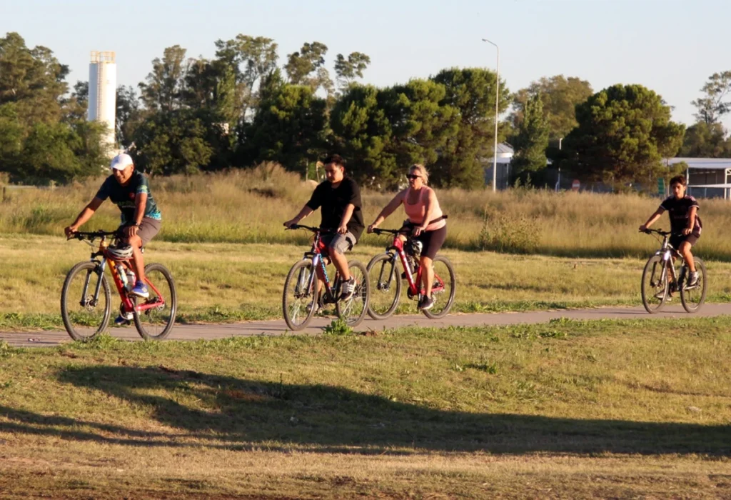 Eduardo Castex inaugura un circuito de cicloturismo