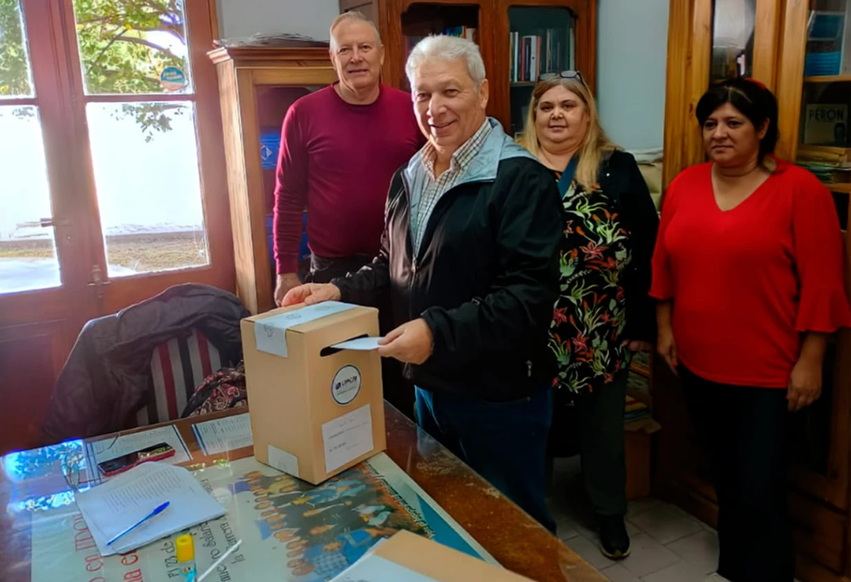 Upcn_votacion1