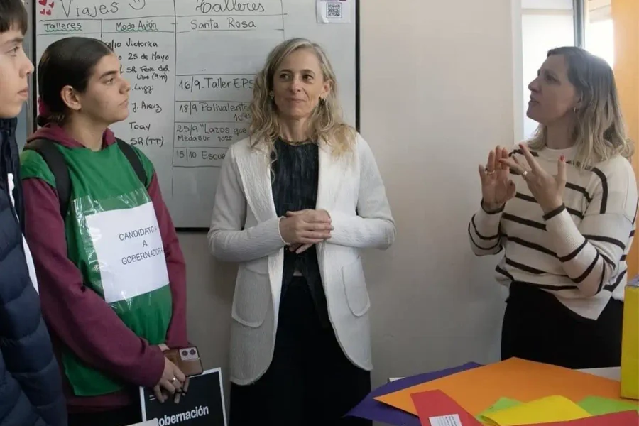 Aprender a Gobernar celebró 20 años con participación juvenil