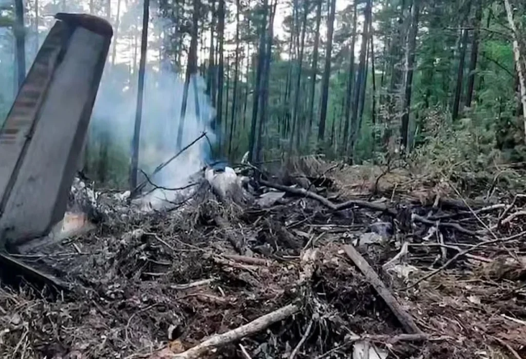 Accidente de avión militar deja seis muertos en Rusia