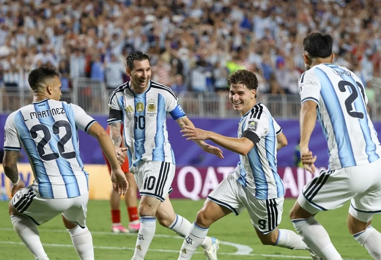 Argentina enfrenta a Bolivia en Córdoba